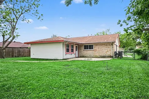 4509 37th Street Dickinson TX 77539