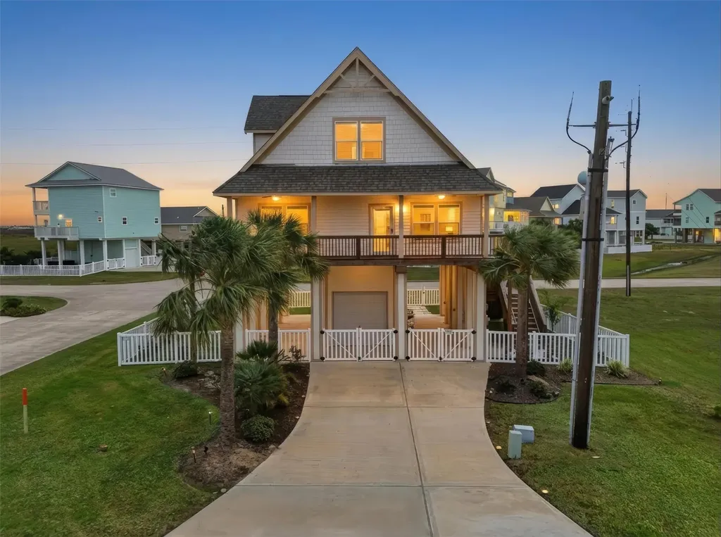 25003 San Simeon Court Galveston TX 77554