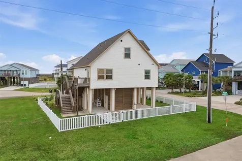 25003 San Simeon Court Galveston TX 77554