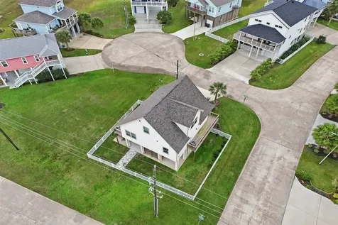 25003 San Simeon Court Galveston TX 77554