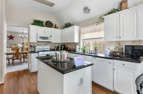 1707 Sandy Trail Court Kingwood TX 77339