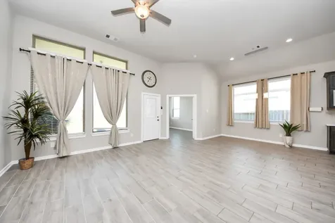 13021 Ocean Breeze Lane Lane La Marque TX 77568