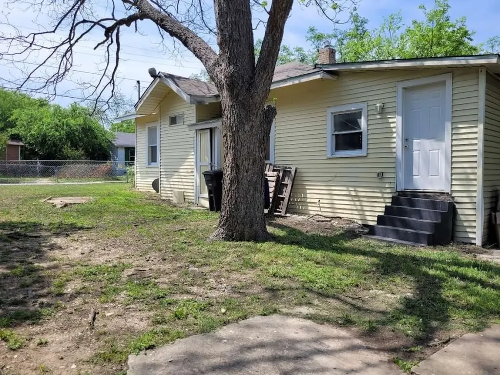 507 Blue Bonnet Street San Antonio TX 78202