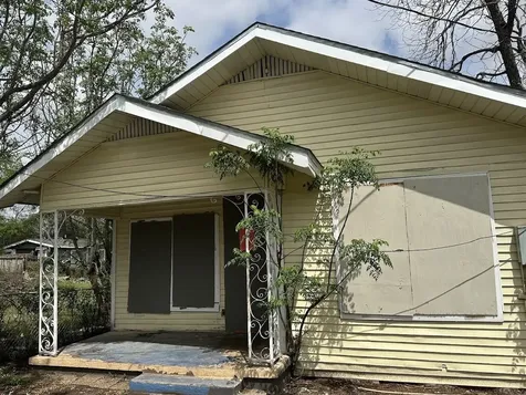 507 Blue Bonnet Street San Antonio TX 78202