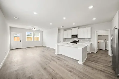 1116 Independence Avenue Bay City TX 77414