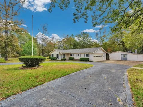 151 Lancewood Circle Lufkin TX 75904