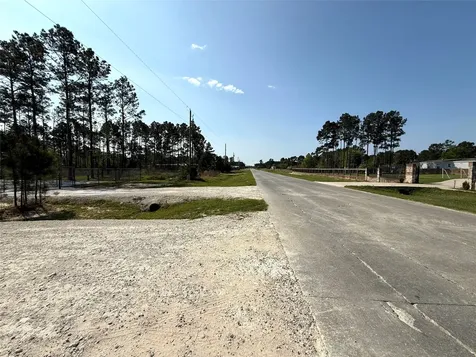 3460 County Road 5018 Cleveland TX 77327