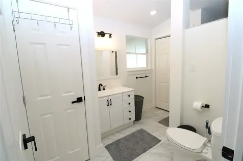 5506 Avenue Q 1/2 Galveston TX 77551