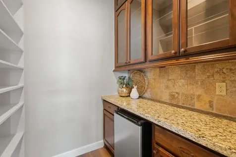 8830 Cross Country Drive Houston TX 77346