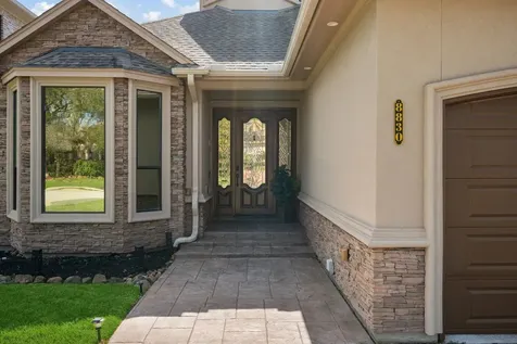 8830 Cross Country Drive Houston TX 77346