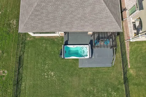 8830 Cross Country Drive Houston TX 77346