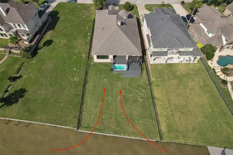 8830 Cross Country Drive Houston TX 77346