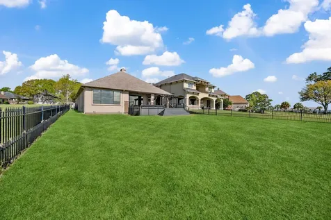 8830 Cross Country Drive Houston TX 77346