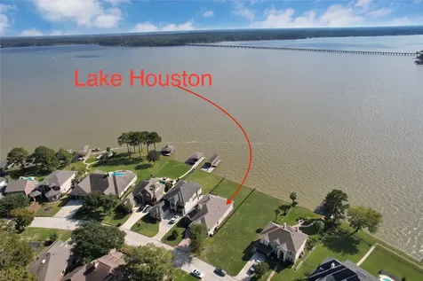 8830 Cross Country Drive Houston TX 77346