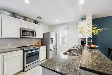 714 Redwing Place Drive Houston TX 77009