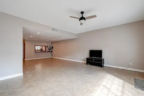 2232 S Piney Point Road 103 Houston TX 77063