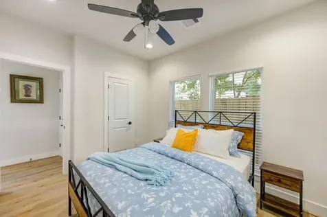 1803 Brooks Street Houston TX 77026