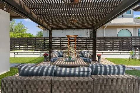 2833 Persimmon Ridge Court Bryan TX 77807