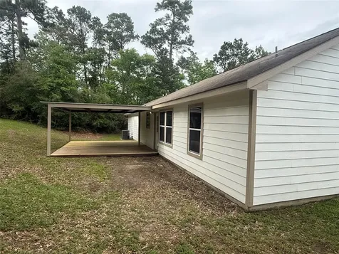 174 E Sunset Drive Onalaska TX 77360