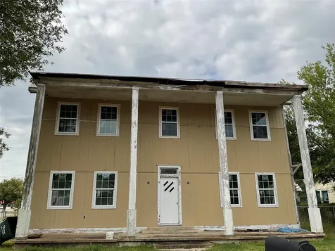 515 E French Street Cuero TX 77954