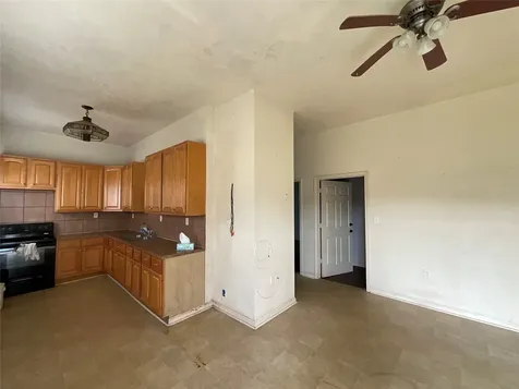 515 E French Street Cuero TX 77954