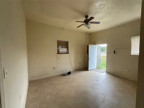 515 E French Street Cuero TX 77954