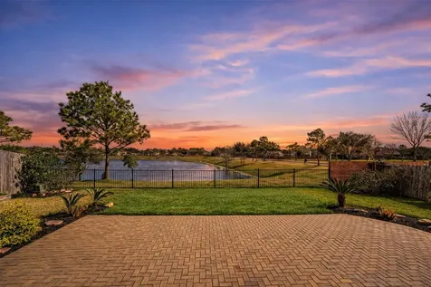 2425 Harbor Chase Drive Pearland TX 77584