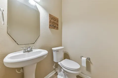 2425 Harbor Chase Drive Pearland TX 77584