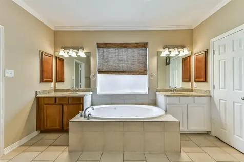 2425 Harbor Chase Drive Pearland TX 77584