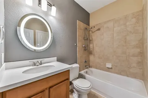 2425 Harbor Chase Drive Pearland TX 77584