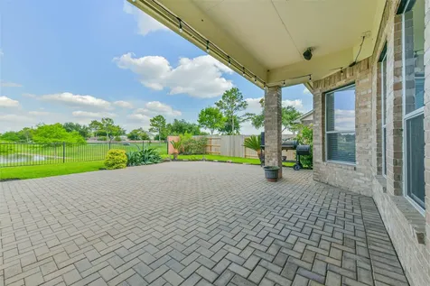 2425 Harbor Chase Drive Pearland TX 77584