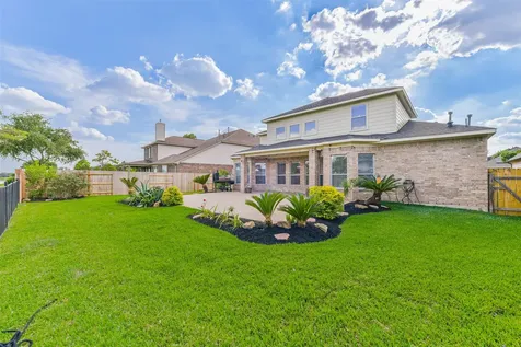 2425 Harbor Chase Drive Pearland TX 77584