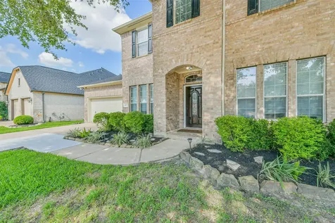 2425 Harbor Chase Drive Pearland TX 77584