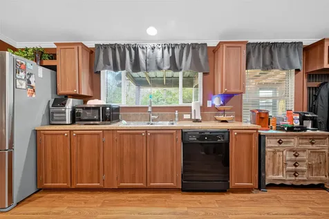10715 Bozeman Ferry Road Midway TX 75852