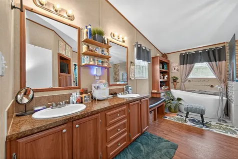 10715 Bozeman Ferry Road Midway TX 75852