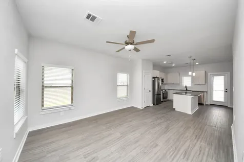 7711 Longmire Road 05 Conroe TX 77304