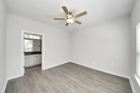 7711 Longmire Road 05 Conroe TX 77304