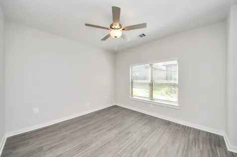 7711 Longmire Road 05 Conroe TX 77304