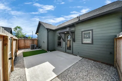 7711 Longmire Road 05 Conroe TX 77304