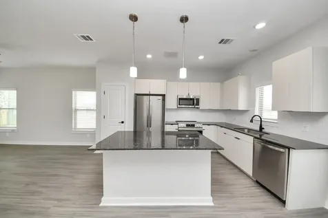 7711 Longmire Road 05 Conroe TX 77304