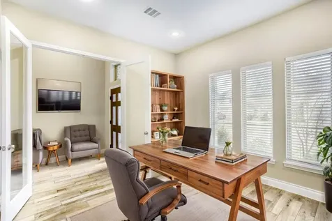 9219 Eckert Road Iowa Colony TX 77583