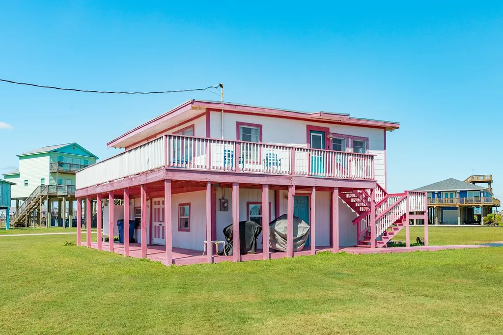 915 Caisson Street Surfside Beach TX 77541