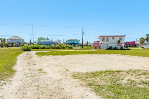 915 Caisson Street Surfside Beach TX 77541