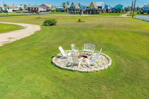 915 Caisson Street Surfside Beach TX 77541