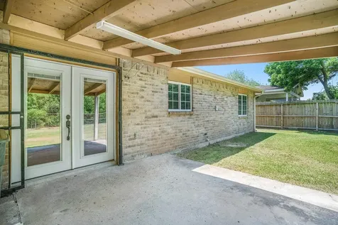 6319 Hollow Pines Drive Houston TX 77049
