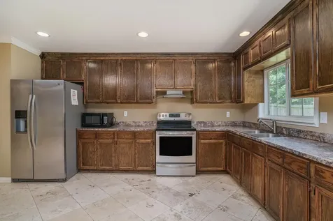 6319 Hollow Pines Drive Houston TX 77049