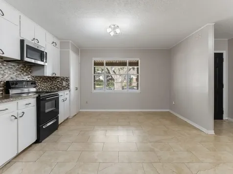 2728 Encino Avenue Bay City TX 77414