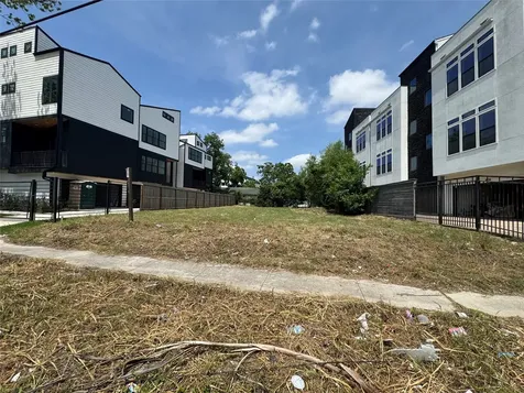 1611 Wheeler Street Houston TX 77004