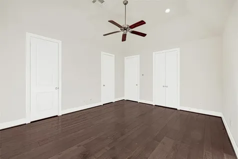 1750 W 23rd Street Houston TX 77008