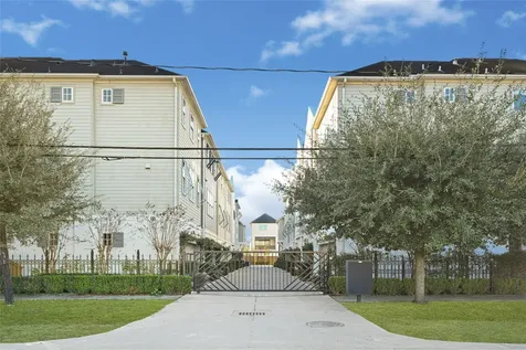 1750 W 23rd Street Houston TX 77008